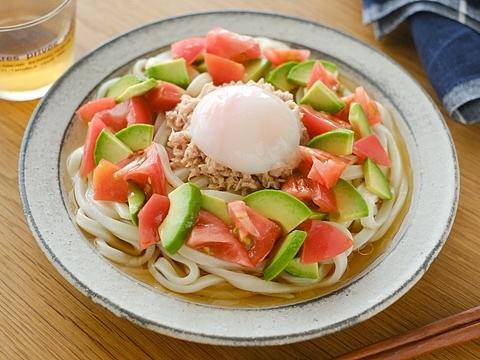 ツナとアボカドのだしうまぶっかけうどん