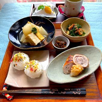 地味滋味ランチ