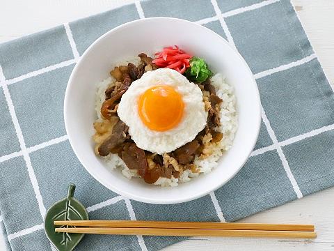 月見とろろ牛丼