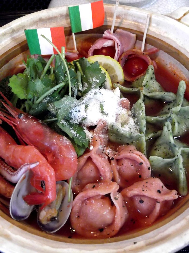 ２色のラビオリペスカトーレ風浜鍋